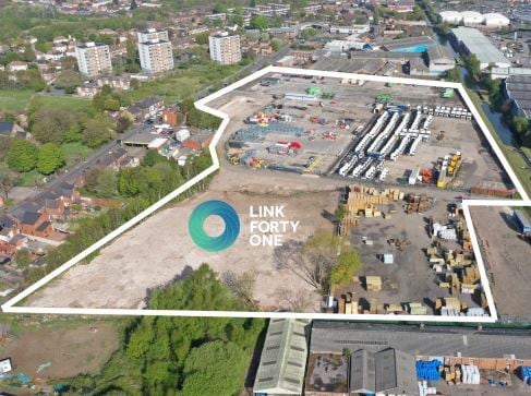 Whitehall Rd, Tipton à louer - Photo principale – Image 1 sur 5