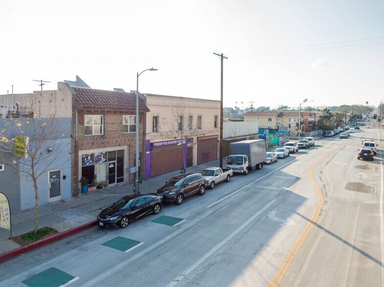 2608 54th, Los Angeles, CA à vendre - Photo de l’immeuble – Image 2 sur 24