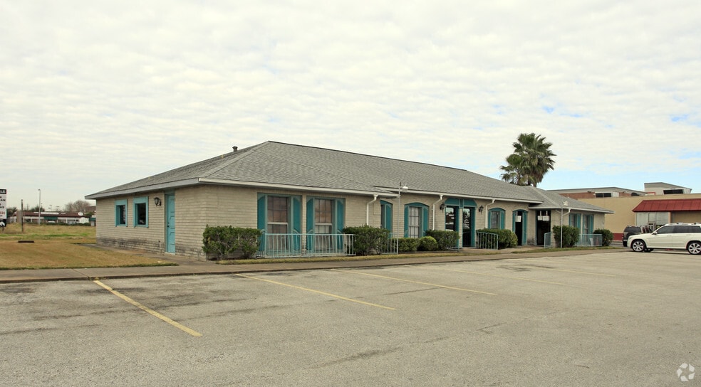 907 Bay Area Blvd, Houston, TX à vendre - Photo principale – Image 1 sur 11