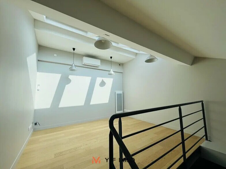 Bureau dans Carrières-sur-Seine à louer - Photo de l’immeuble – Image 3 sur 6