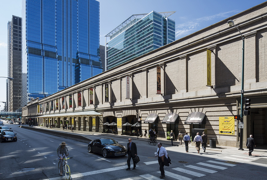 100-118 N Canal St, Chicago, IL à louer - Photo de l’immeuble – Image 2 sur 13