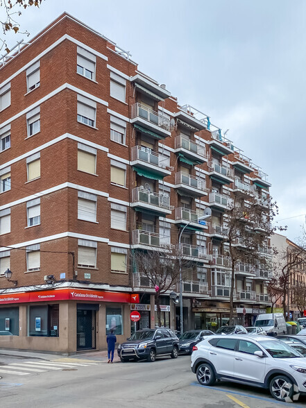 Calle Teniente Ruiz, 15, Alcalá de Henares, Madrid à louer - Photo de l’immeuble – Image 3 sur 3
