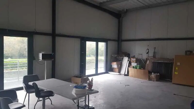 Bureau dans Montussan à louer - Photo intérieure – Image 3 sur 4