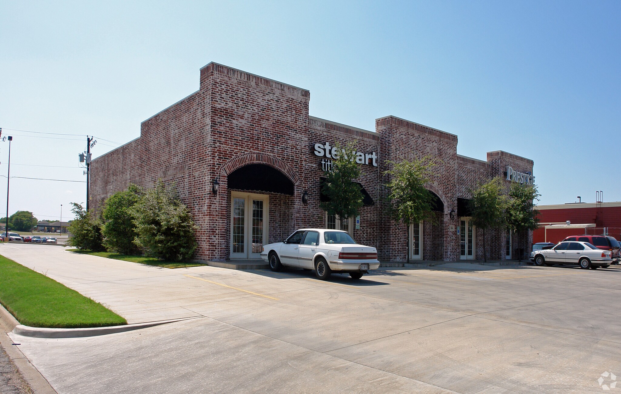 106 Hyde Park Blvd, Cleburne, TX à louer Photo principale– Image 1 sur 3