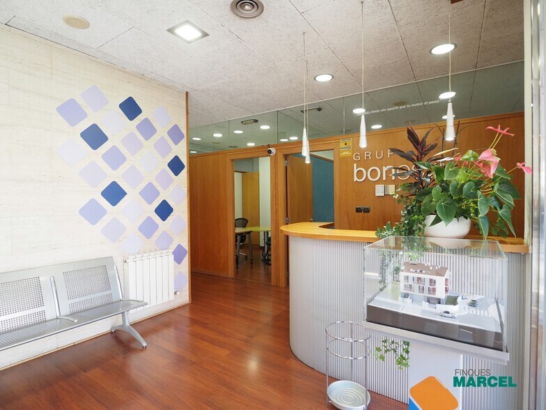 Immeuble residentiel dans Granollers, Barcelona à vendre - Photo intérieure – Image 1 sur 3