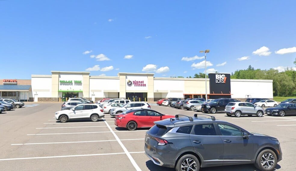 2301-2315 N Triphammer Rd, Ithaca, NY à louer - Photo de l’immeuble – Image 2 sur 12