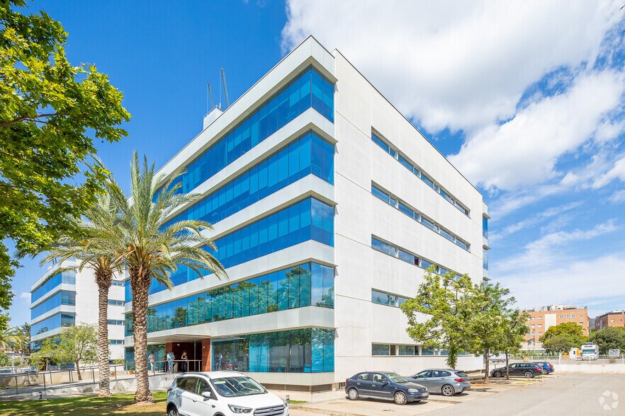 Bureau dans Castelldefels, Barcelona à louer - Photo principale – Image 1 sur 3