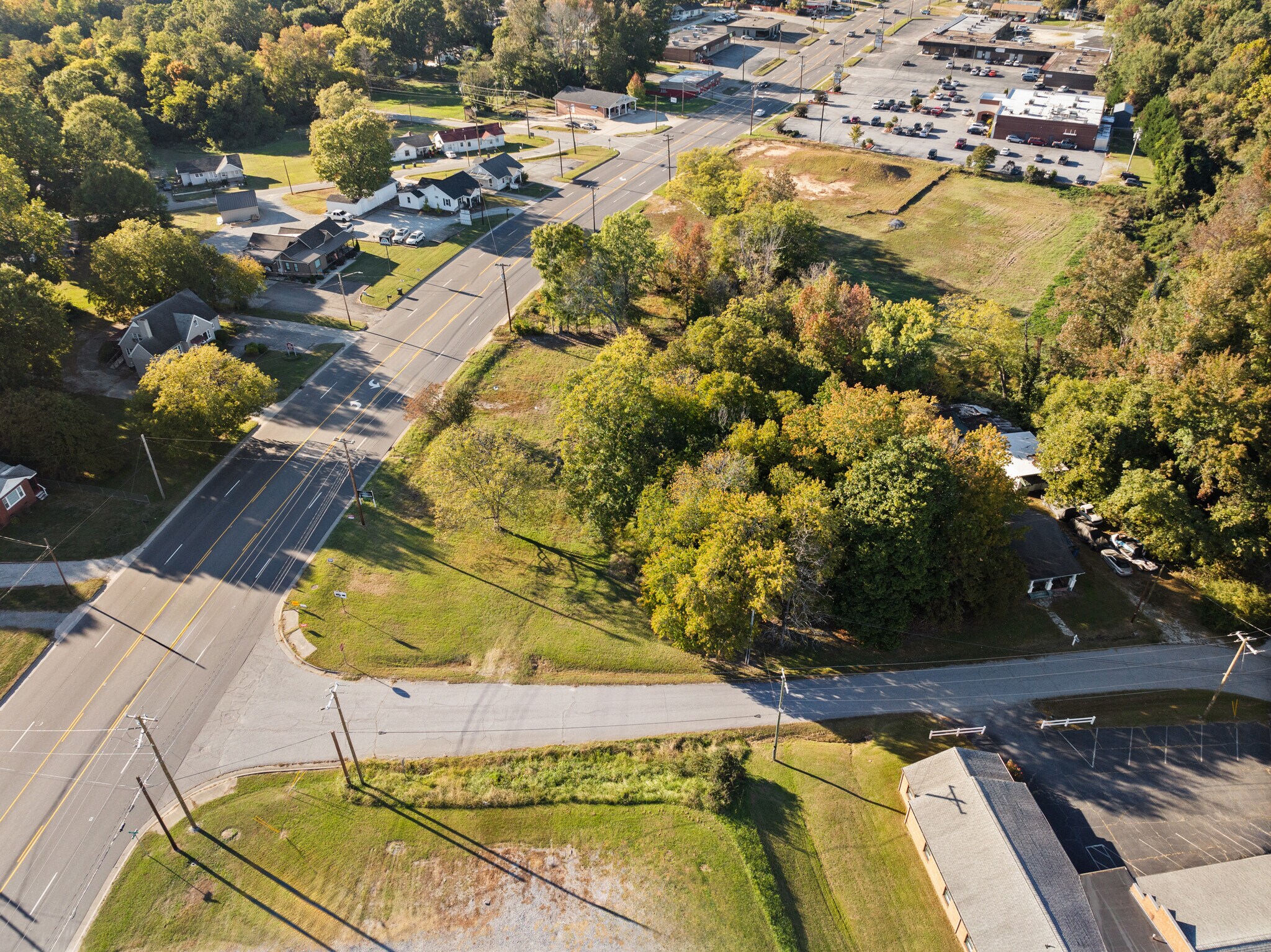 107 Julian Ave, Archdale, NC à vendre Aérien– Image 1 sur 9