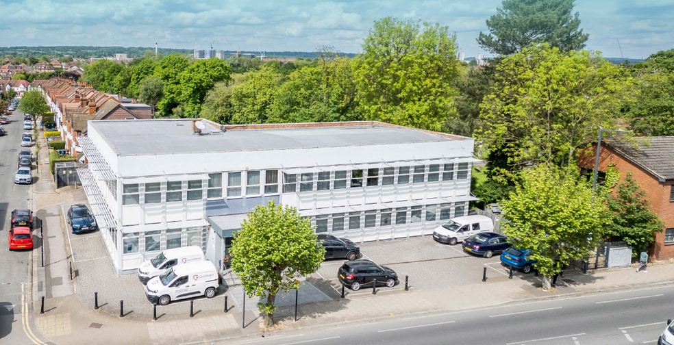 84-88 Pinner Rd, Harrow à louer - Photo principale – Image 1 sur 3