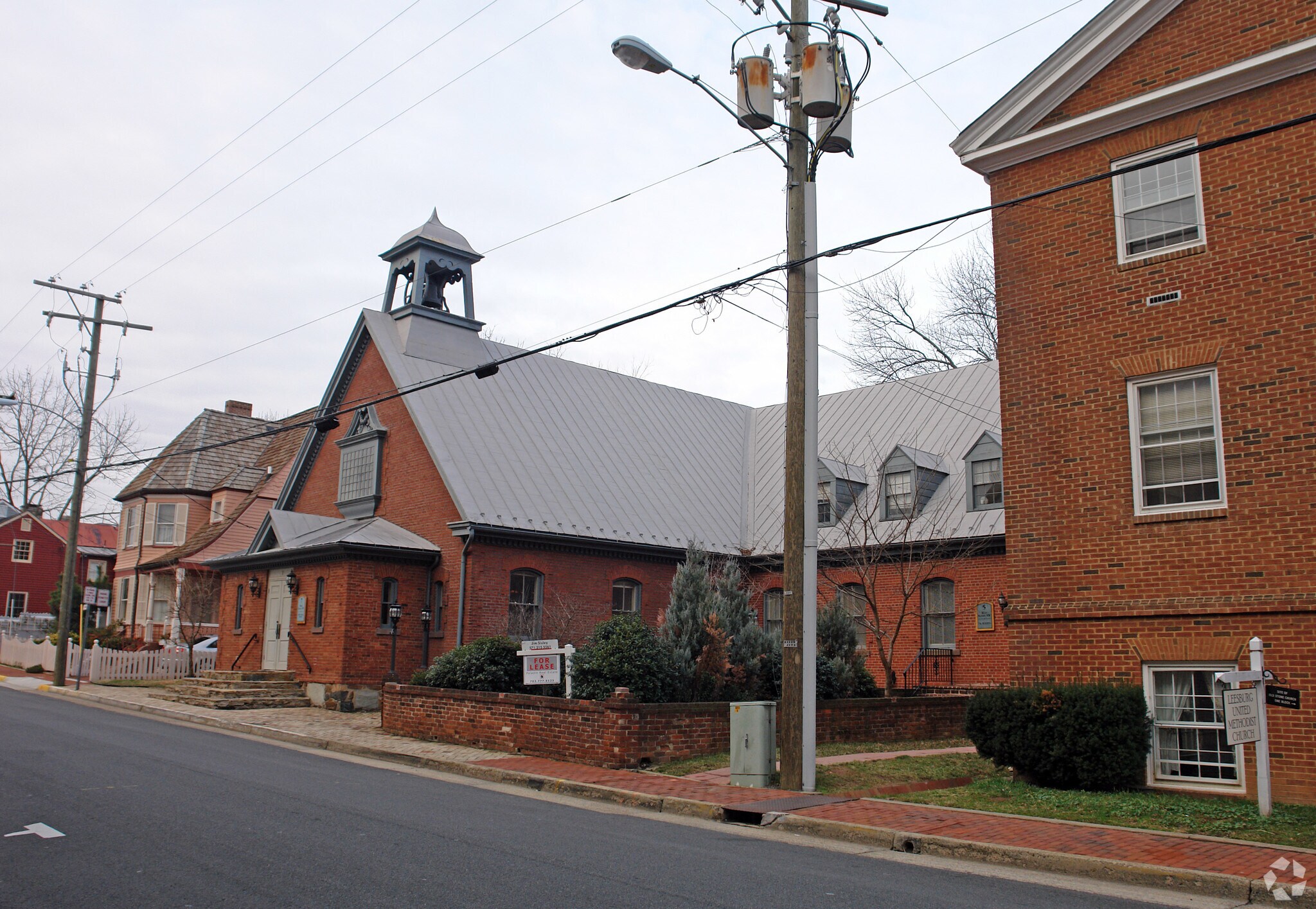 5-7 Wirt St SW, Leesburg, VA à louer Photo principale– Image 1 sur 12