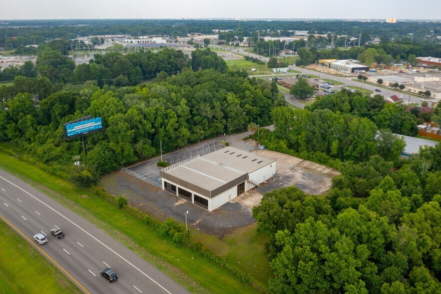 4415 Sea Ray Dr, Charleston, SC à vendre - Photo de l’immeuble – Image 3 sur 14