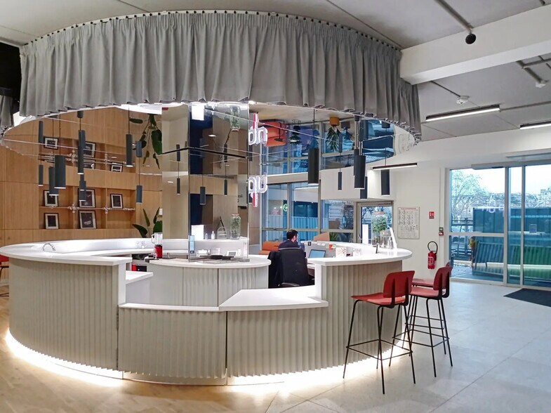 25 Boulevard Romain Rolland, Montrouge à louer - Photo de l’immeuble – Image 3 sur 32