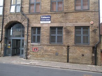 Plus de détails pour 63-65 East Para, Bradford - Bureau à louer