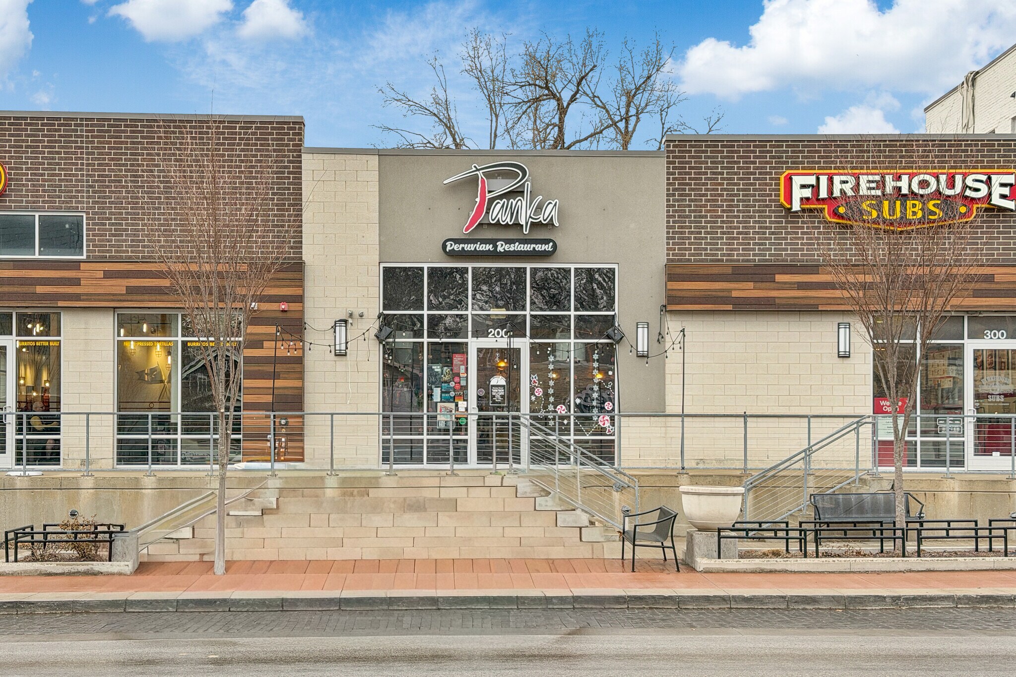 2708 Ingersoll Ave, Des Moines, IA à louer Photo principale– Image 1 sur 4