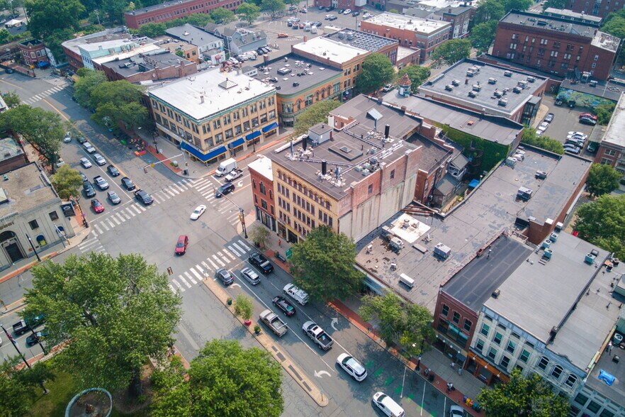 76-82 Main St, Northampton, MA à louer - Photo de l’immeuble – Image 2 sur 26