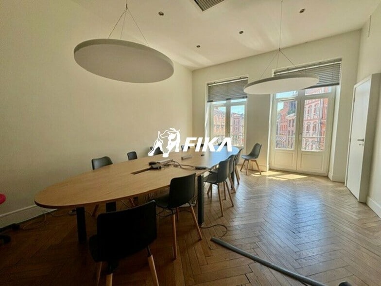 1 Rue D'Alsace Lorraine, Toulouse à louer - Photo de l’immeuble – Image 2 sur 6