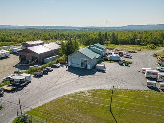 Plus de détails pour 9900 Boul Bourque, Sherbrooke, QC - Industriel/Logistique à vendre