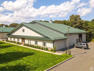 Plus de détails pour 2 Windmere Ct, Speonk, NY - Industriel/Logistique à louer
