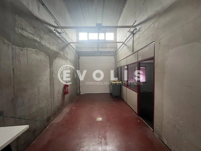 Local d’activités dans Alfortville à louer - Photo intérieure – Image 3 sur 13