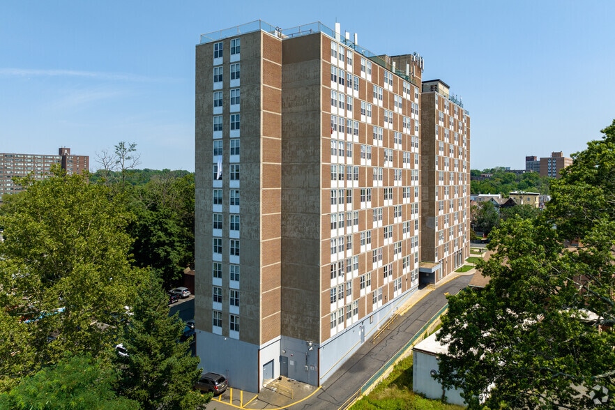 489 W State St, Trenton, NJ à louer - Photo principale – Image 1 sur 31