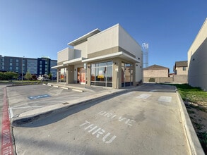2510 Jacaman Rd, Laredo, TX à louer Photo intérieure– Image 2 sur 10