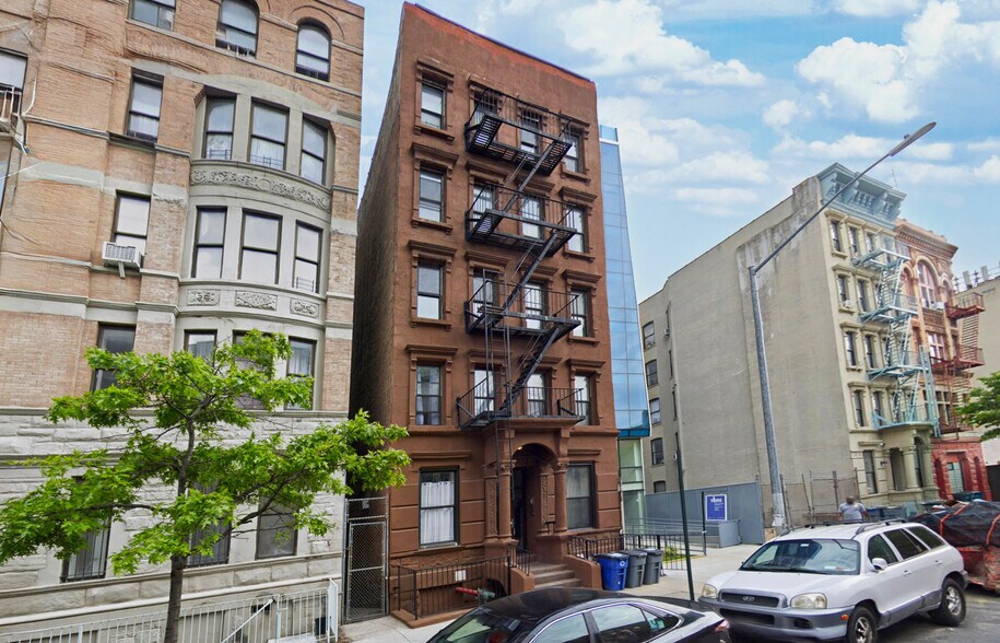315 W 121st St, New York, NY à vendre - Photo de l’immeuble – Image 2 sur 5