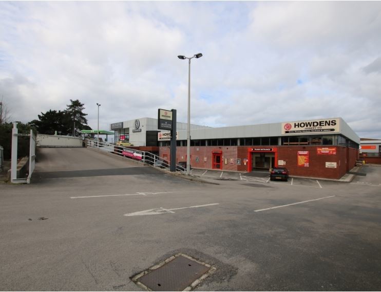 520 Wallisdown Rd, Bournemouth à louer - Photo de l’immeuble – Image 2 sur 3