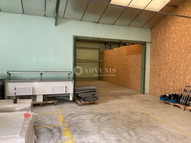 Local d’activités dans Vendôme à louer - Photo de l’immeuble – Image 2 sur 2