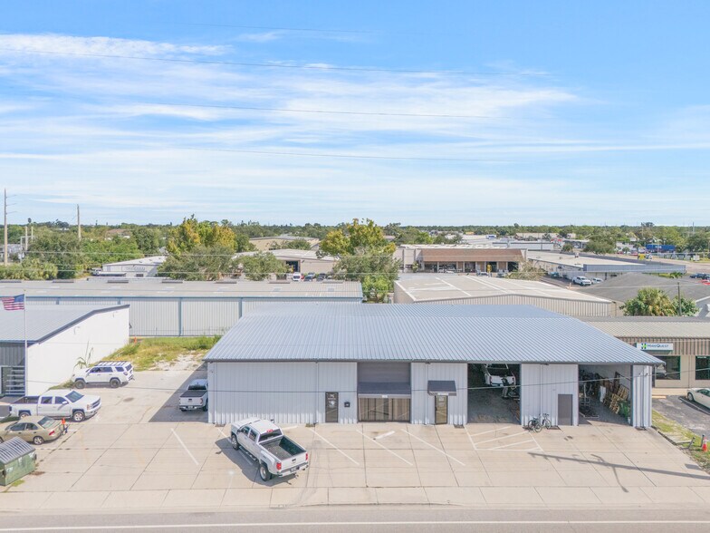 1925 12th St, Sarasota, FL à louer - Photo de l’immeuble – Image 3 sur 33