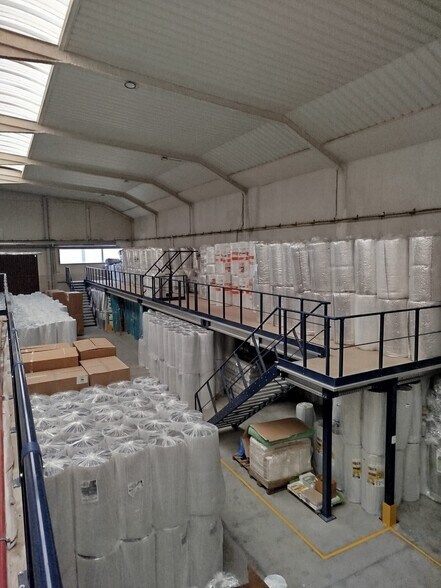Industriel/Logistique dans Loeches, Madrid à vendre - Photo de l’immeuble – Image 3 sur 47