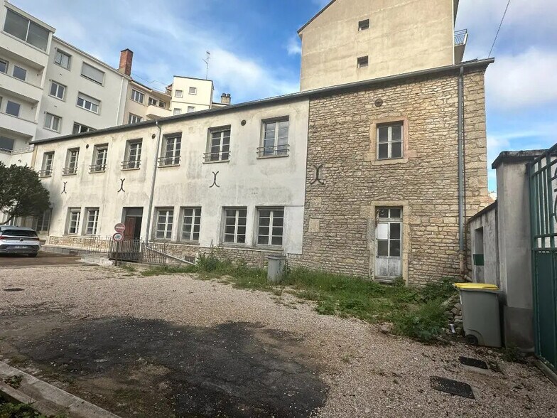 Bureau dans Dijon à vendre - Photo de l’immeuble – Image 1 sur 4