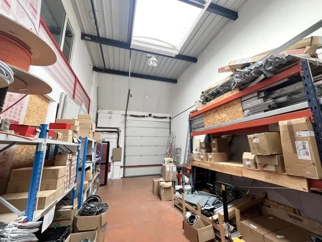 Plus de détails pour Rue Des Cayennes, Conflans-Sainte-Honorine - Industriel/Logistique à vendre