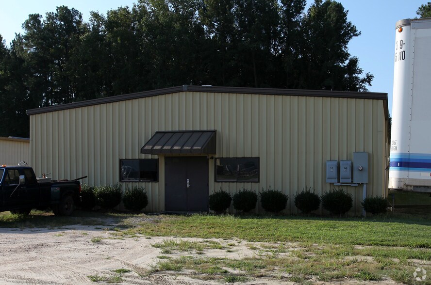 466 Old Wilson Rd, Wendell, NC à louer - Photo de l’immeuble – Image 2 sur 8