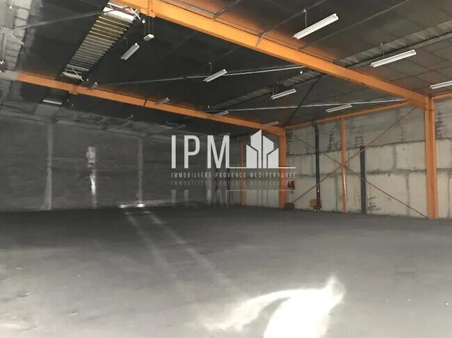 Plus de détails pour Industriel/Logistique à louer