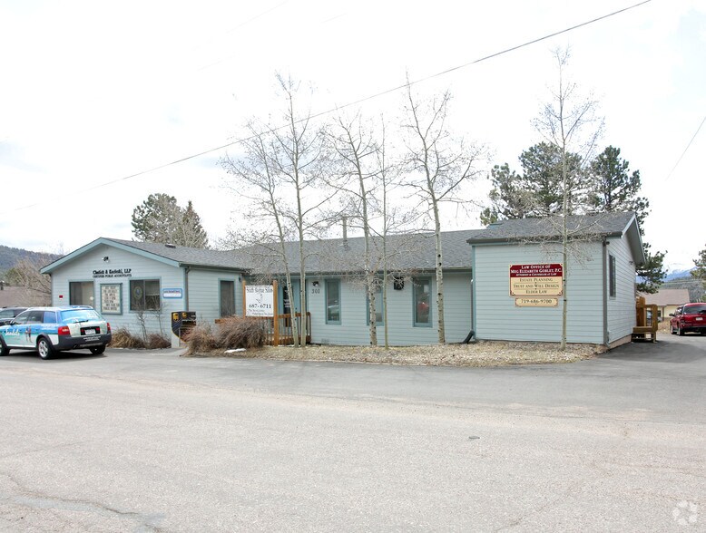 210 N Pine St, Woodland Park, CO à vendre - Photo de l’immeuble – Image 3 sur 8