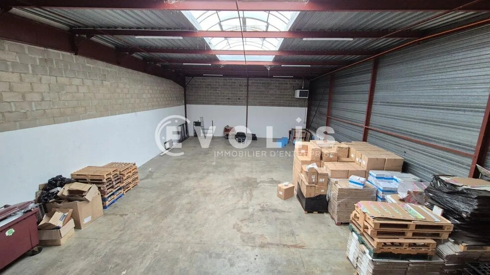 Local d’activités dans Collégien à louer - Photo intérieure – Image 3 sur 9