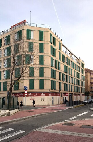 Plus de détails pour Calle de la Pila, 3, Parla - Local commercial à louer