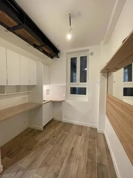 Bureau dans Paris à louer - Photo de l’immeuble – Image 2 sur 5