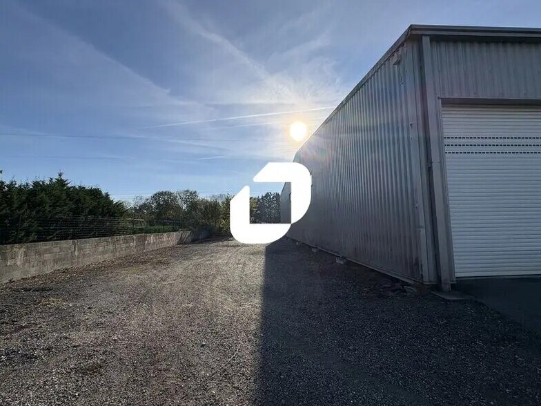 Bureau dans Artigues-près-Bordeaux à louer - Photo de l’immeuble – Image 3 sur 12