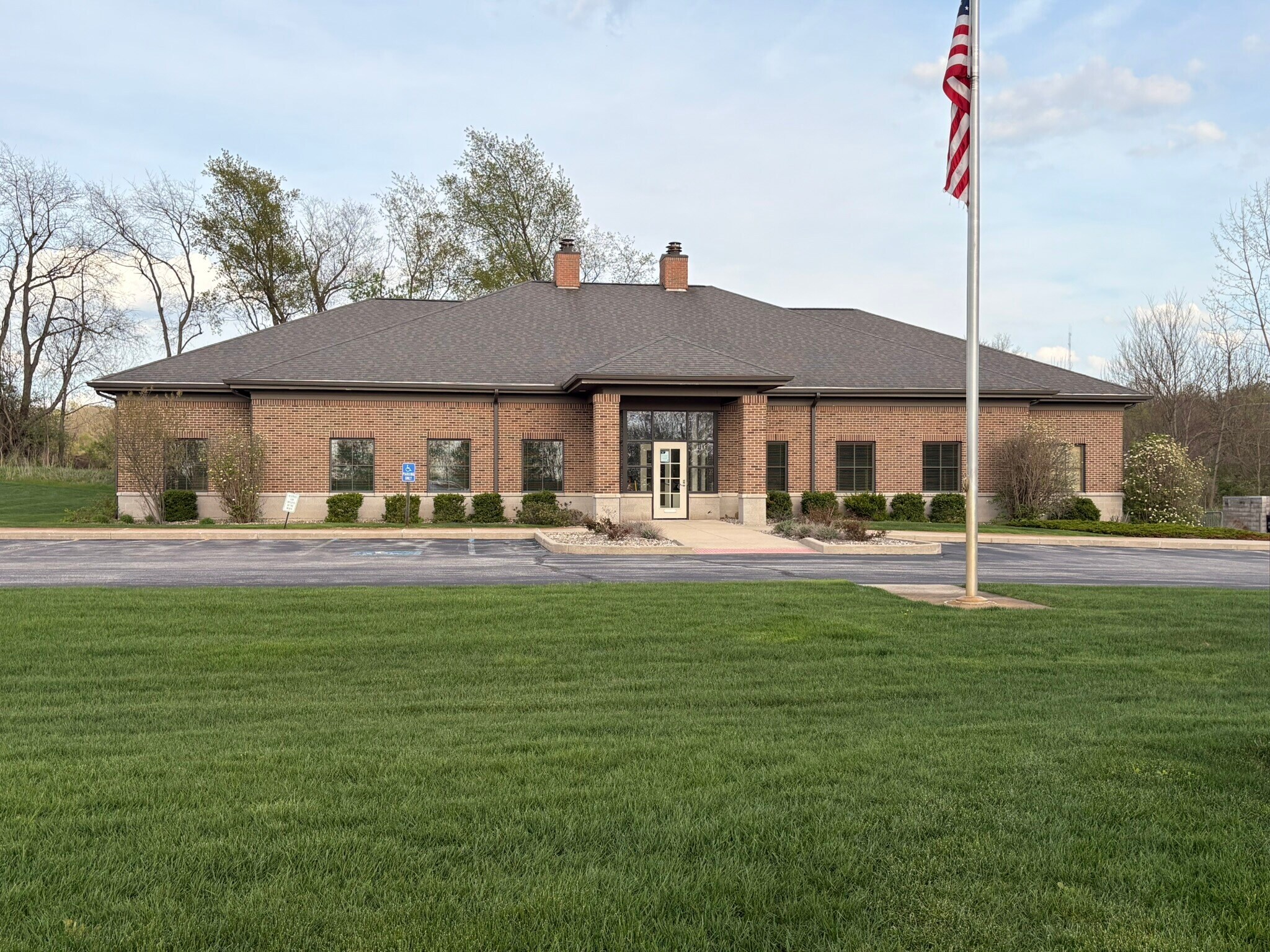 60267 Century Dr, Cassopolis, MI à louer Photo de l’immeuble– Image 1 sur 21