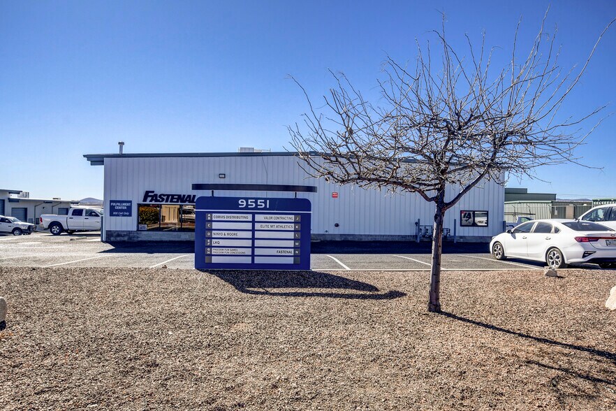 9551 E Lorna Ln, Prescott Valley, AZ à louer - Photo de l’immeuble – Image 2 sur 13