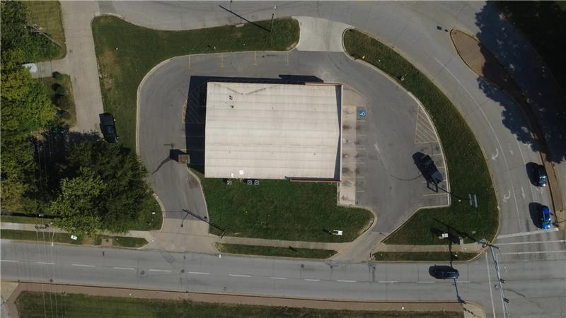 4700 Parallel Pky, Kansas City, KS à vendre - Aérien – Image 2 sur 6