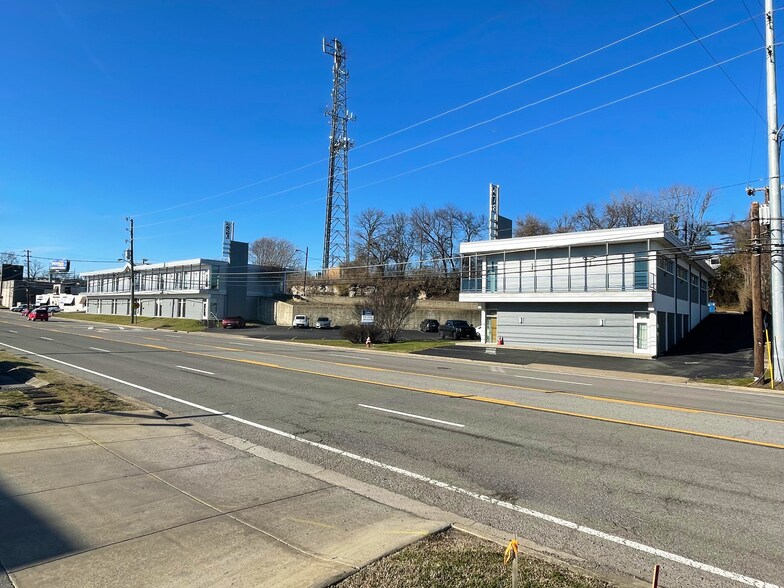478-480 Craighead St, Nashville, TN à louer - Photo de l’immeuble – Image 1 sur 4