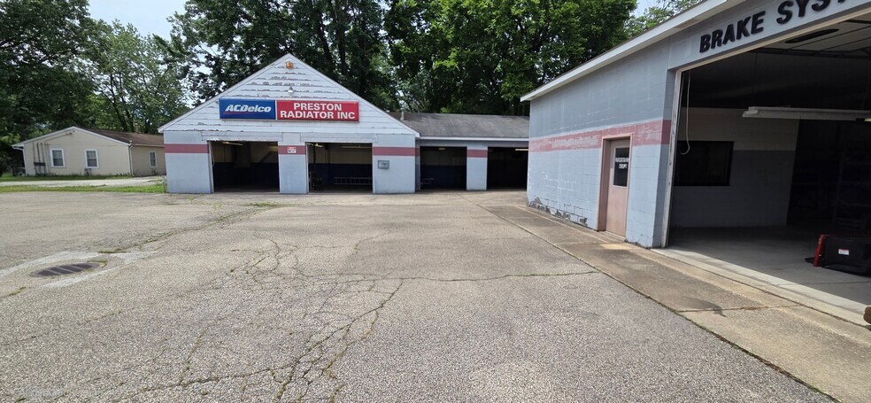 5212 Preston Hwy, Louisville, KY à vendre - Photo de l’immeuble – Image 1 sur 14
