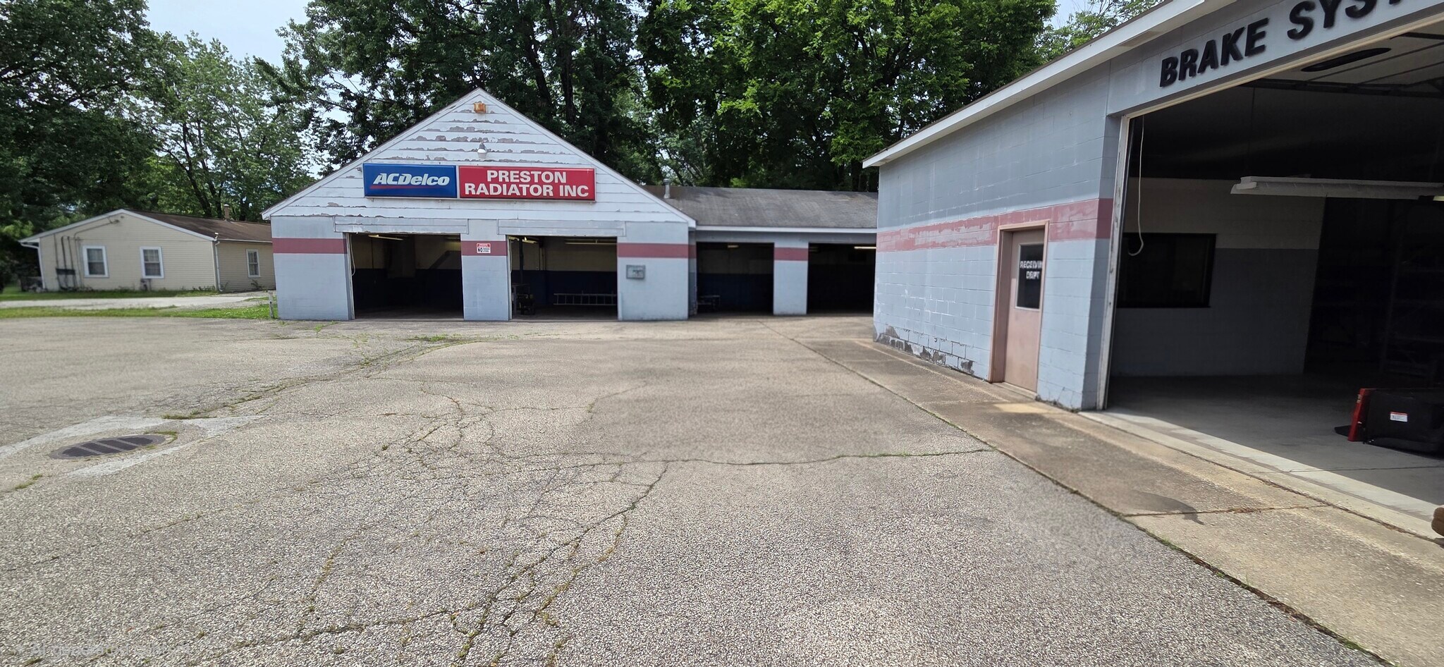 5212 Preston Hwy, Louisville, KY à vendre Photo de l’immeuble– Image 1 sur 15