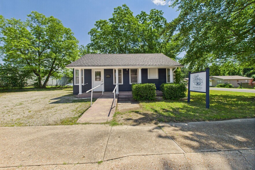 919 South St, Mountain Home, AR à vendre - Photo de l’immeuble – Image 2 sur 31