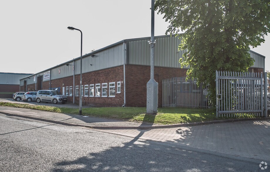 Ring Rd, Burntwood à louer - Photo de l’immeuble – Image 3 sur 5
