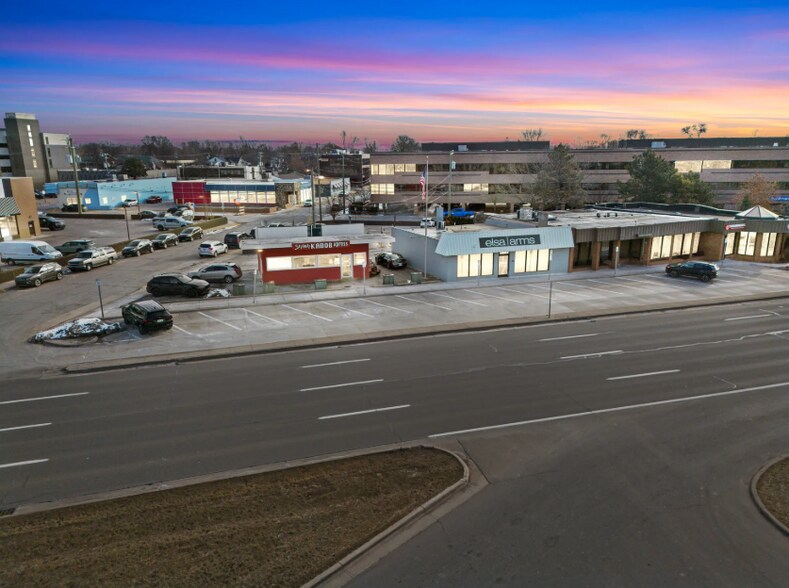 34164-34186 Woodward Ave, Birmingham, MI à vendre - Photo principale – Image 1 sur 4