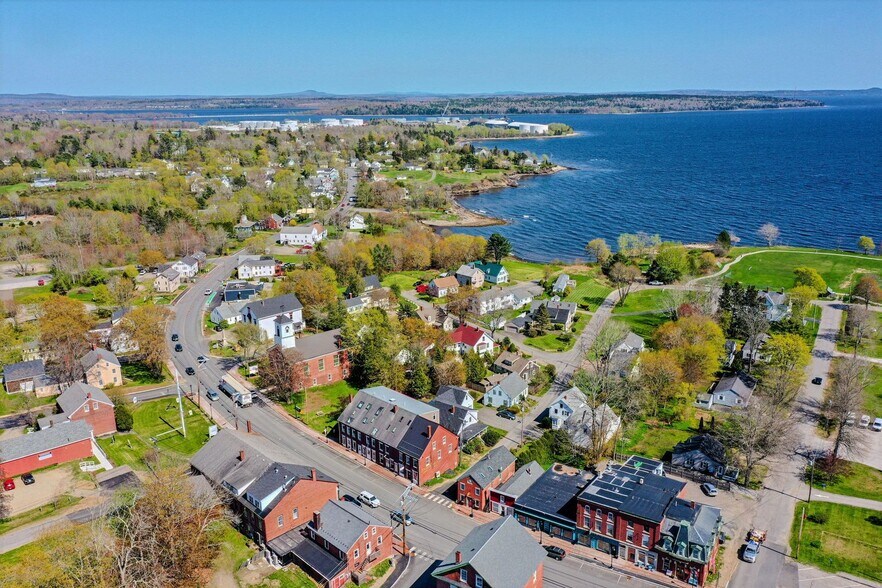 37-39 E Main St, Searsport, ME à vendre - Photo de l’immeuble – Image 2 sur 46