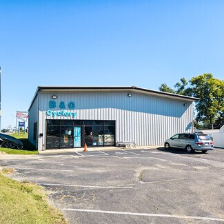 Plus de détails pour 131 E Rollins Rd, Round Lake Beach, IL - Local commercial à vendre